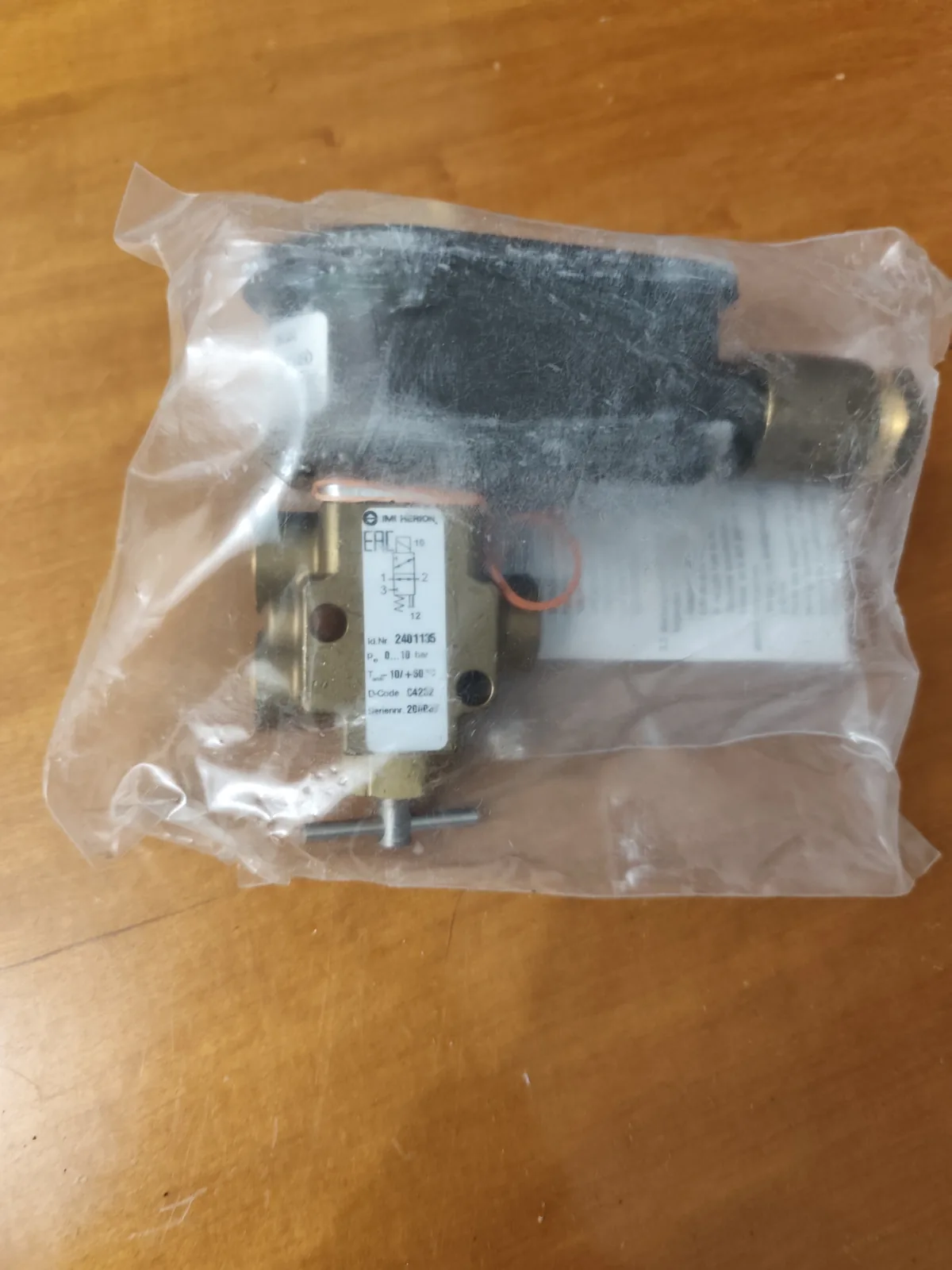 IMI Herion 2401135 3/2-Way Solenoid Poppet Valve, 0–10 bar, with 24 V DC Coil