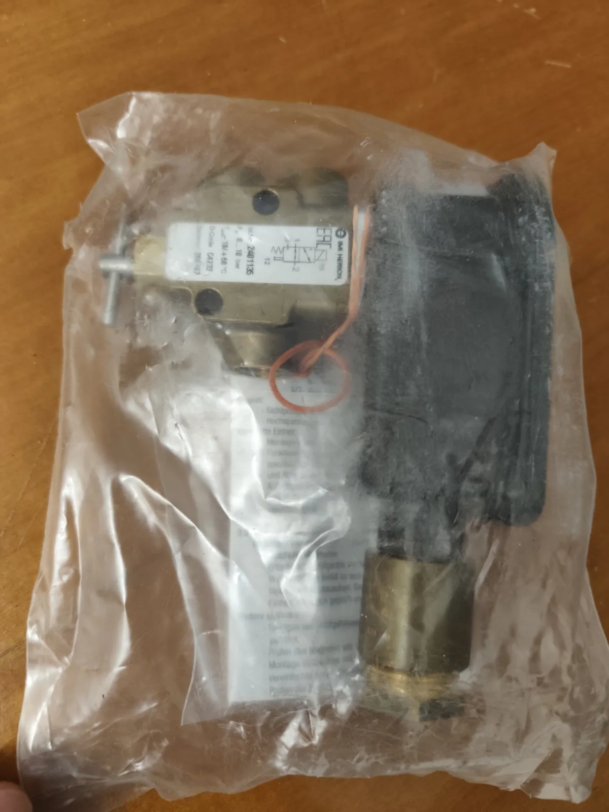 IMI Herion 2401135 3/2-Way Solenoid Poppet Valve, 0–10 bar, with 24 V DC Coil