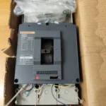 Merlin Gerin Compact NS630N 630 A 3-Pole Circuit Breaker (STR23SE Trip Unit)