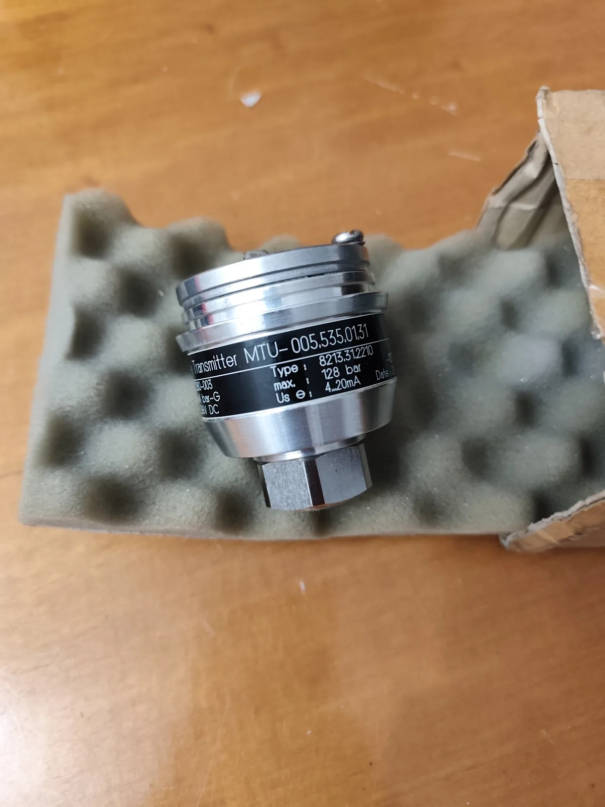 MTU 005 535 01 31 Pressure Transmitter (Type 8213.31.2210, 0–64 bar, 4–20 mA)