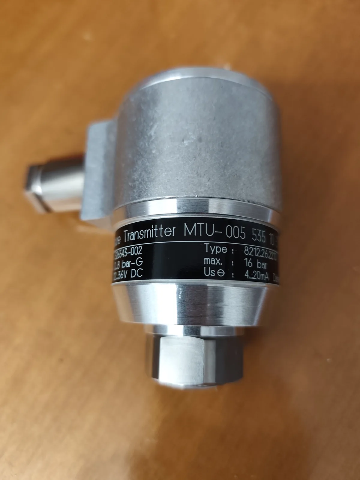 MTU 005 535 10 31 Pressure Transmitter (Type 8212.26.2210, 0–8 bar, 4–20 mA)