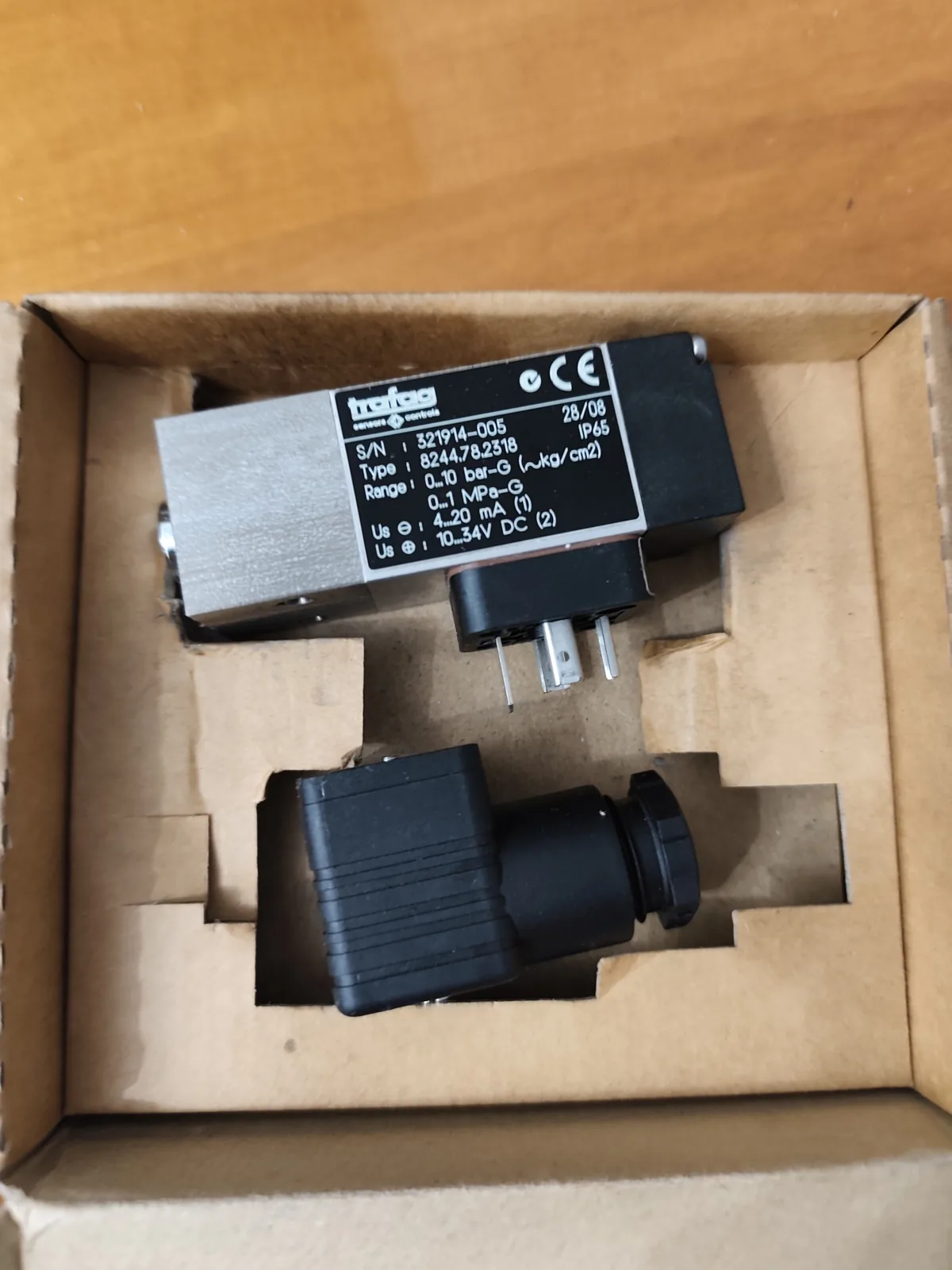 Trafag Picotrans 8244.78.2318 Pressure Transmitter (0–10 bar, 4–20 mA, IP65)